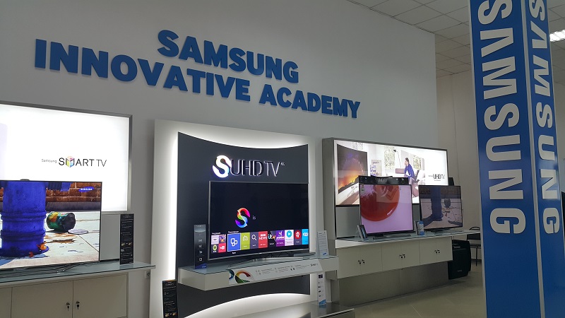 В КазНУ им. Аль-Фараби открыла двери Инновационная Академия Samsung