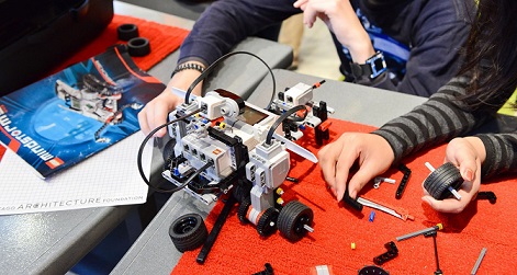 Главной образовательной робототехнической платформе LEGO Mindstorms исполняется 20 лет