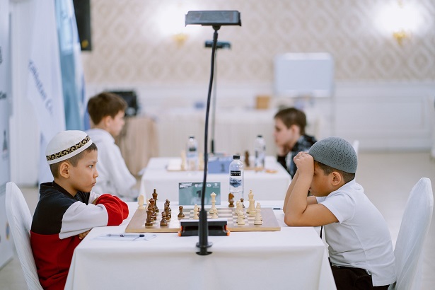Нейросеть будет транслировать турниры в рамках Матча за звание чемпиона мира по шахматам 2023 в Казахстане