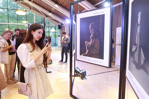 Выставка мобильной фотографии прошла в Алматы