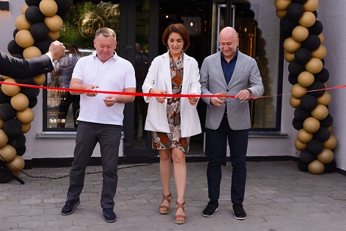 «Эфес Казахстан» открыл юбилейный фирменный магазин разливного пива