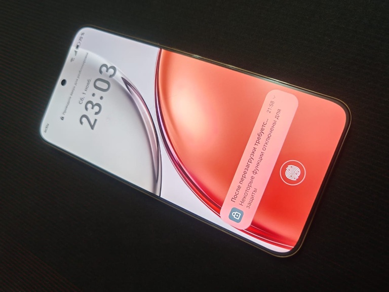 HONOR X9d – колит лед, принимает ванны и не боится падений