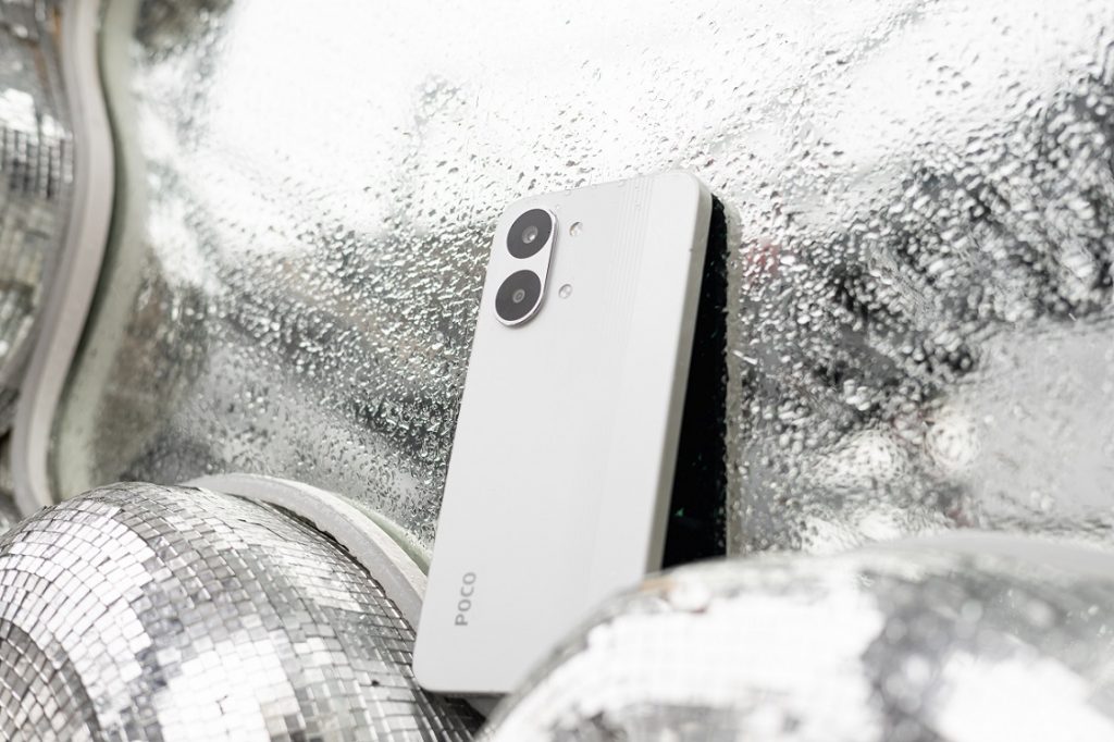 Портативная игровая консоль, которая умеет звонить. Рассказываем про новый POCO X8 Pro Max