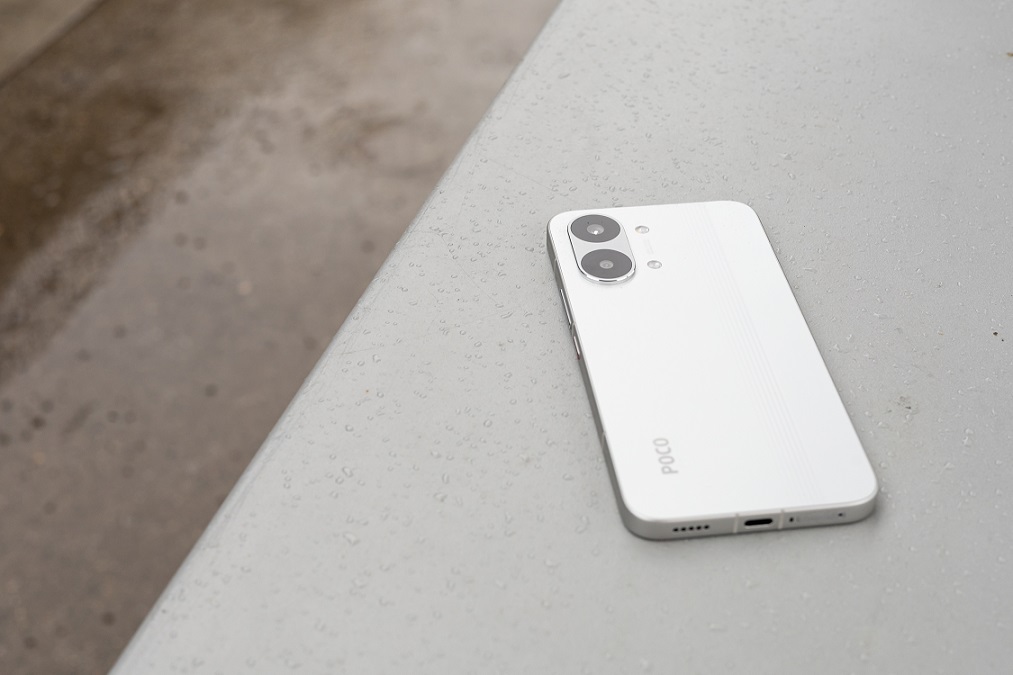 Портативная игровая консоль, которая умеет звонить. Рассказываем про новый POCO X8 Pro Max