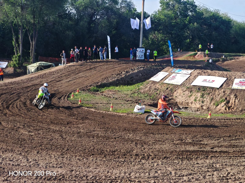 В Алматы прошел первый этап чемпионата Казахстана по мотокроссу