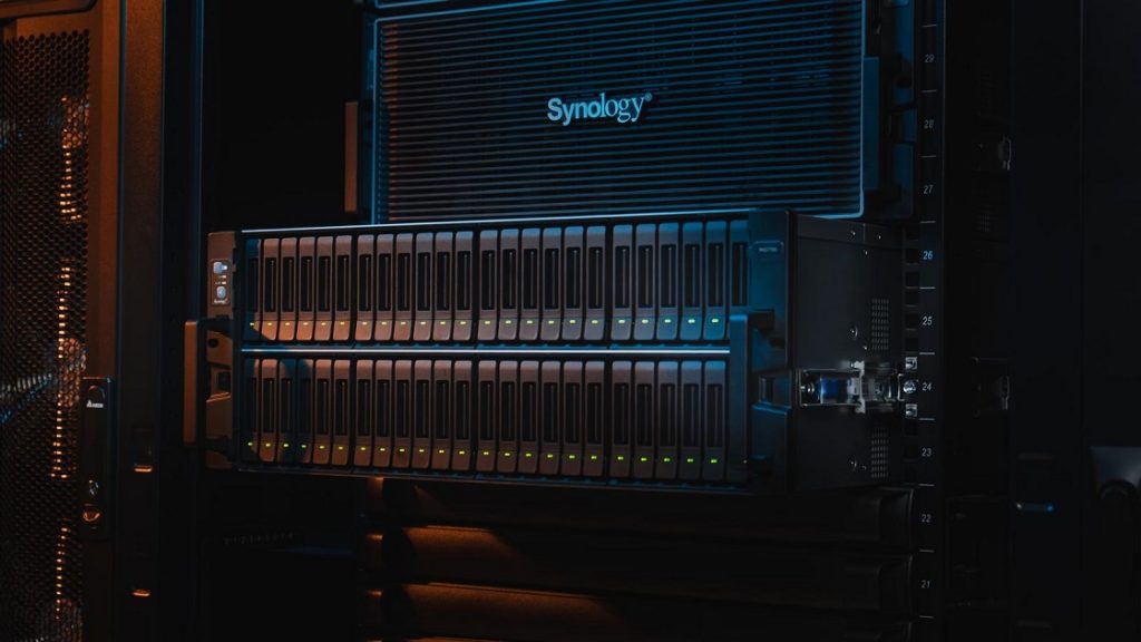 Synology представляет PAS7700: новая эра корпоративных Active-Active NVMe систем хранения данных