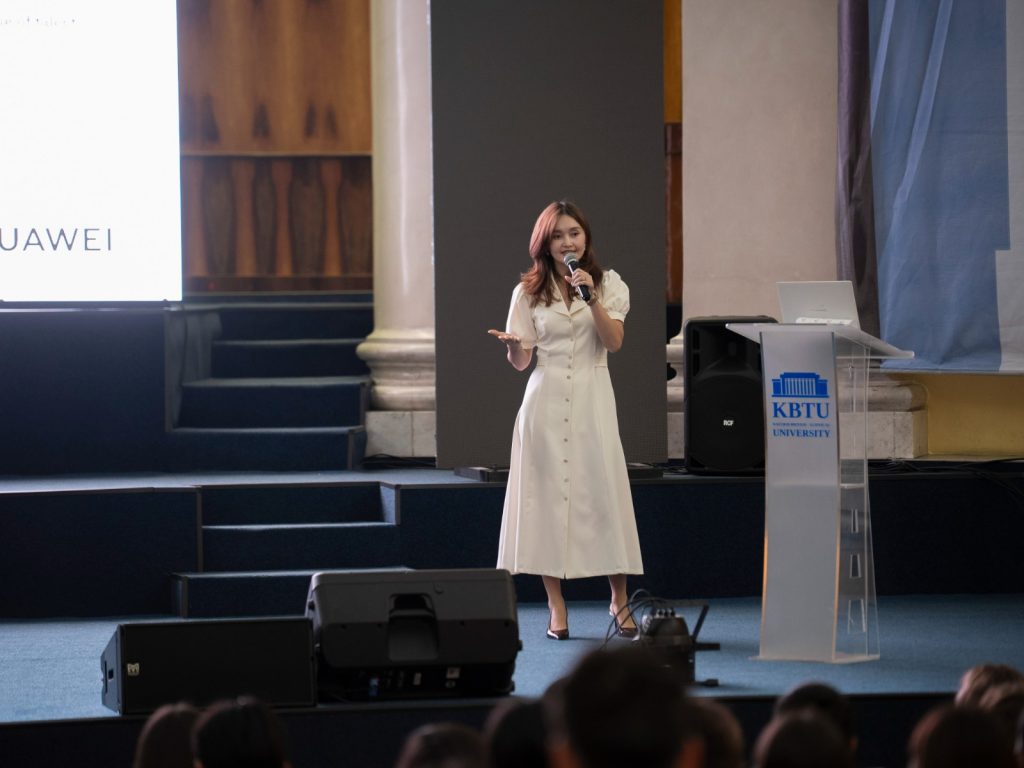 Huawei запускает ICT Competition 2026-2027 Roadshow в 48 университетах Казахстана