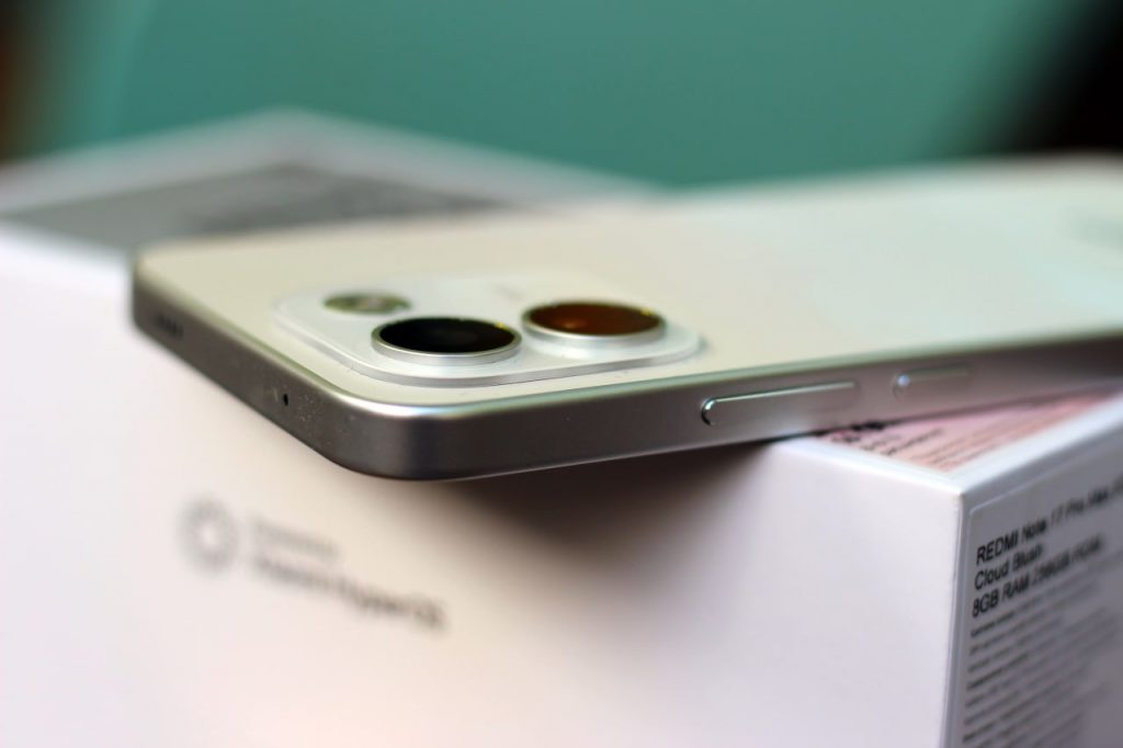 REDMI Note 17 Pro Max: смартфон, который не боится приключений